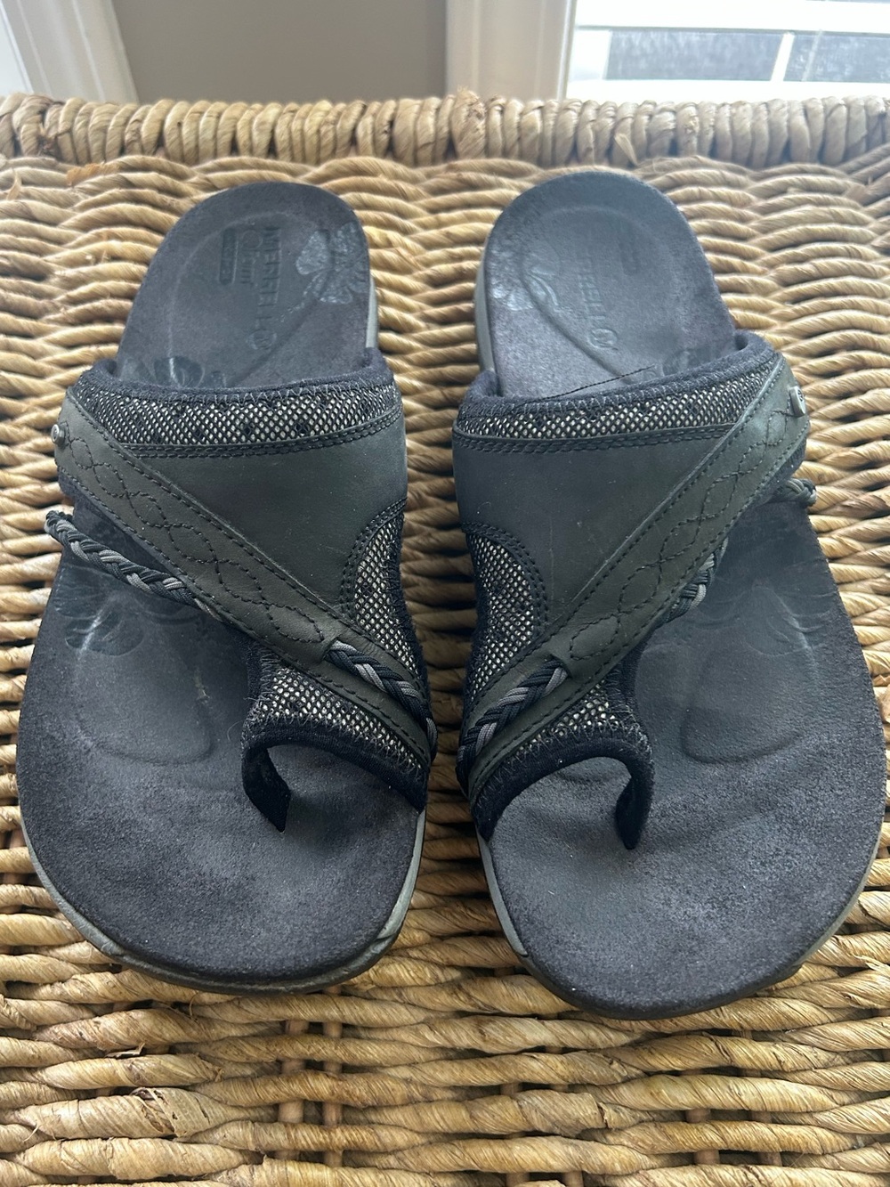 Merrell Women’s Black/Grey Form Air Cushion Sandals Size 9